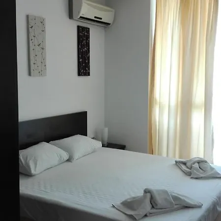 Atlantis Getaway Apartment Burgas